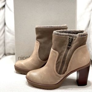NEW Nicole Roselle Ankle Boot in camel/pecan sueded leather sz 6.5